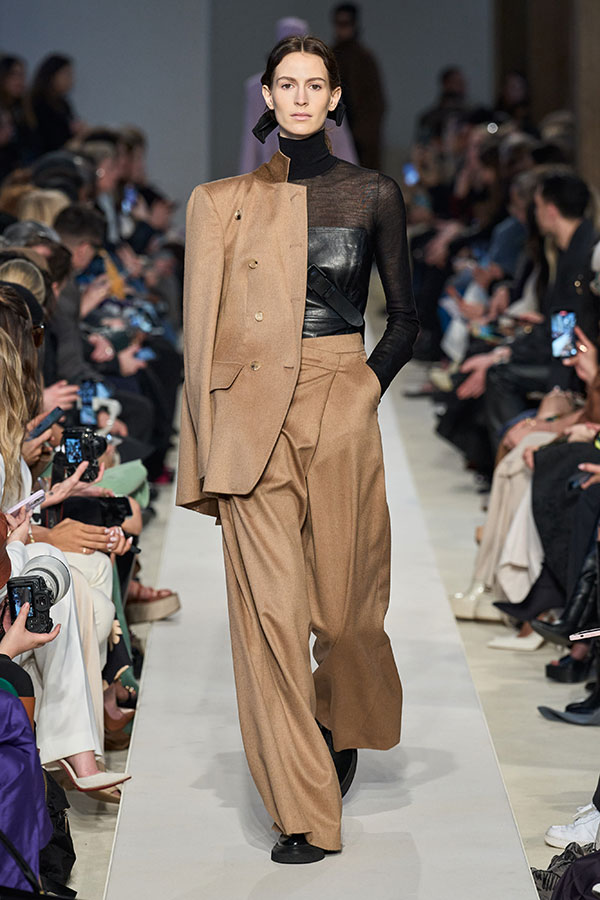 Sfilata max mara hot sale autunno inverno 2021